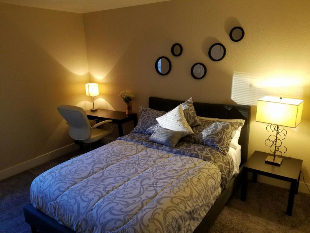 Lovely Condo! Walking Distance To The Strip With Pool And Spa Las Vegas Esterno foto