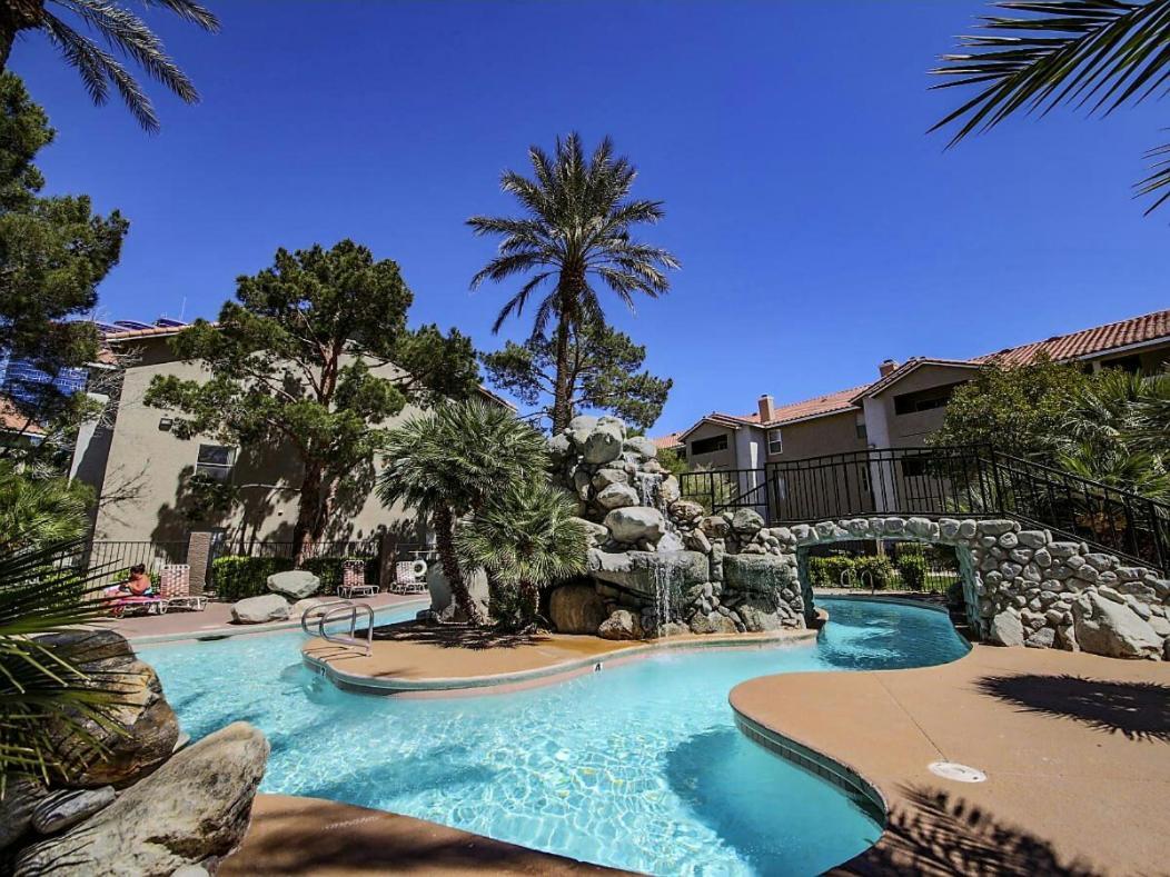 Lovely Condo! Walking Distance To The Strip With Pool And Spa Las Vegas Esterno foto