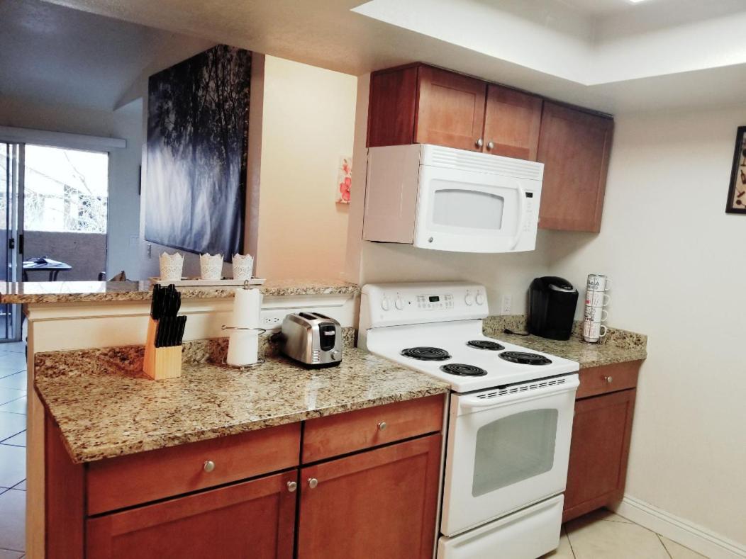 Lovely Condo! Walking Distance To The Strip With Pool And Spa Las Vegas Esterno foto